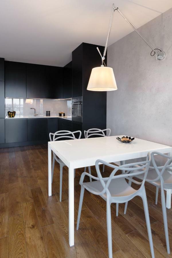 Apartament Towarowa 37 พอซนาน ภายนอก รูปภาพ