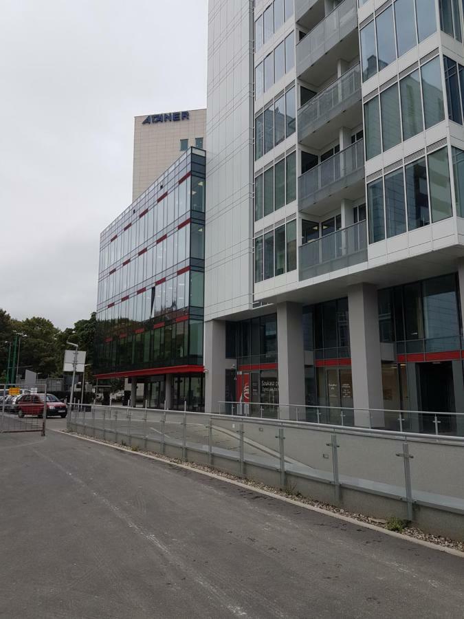 Apartament Towarowa 37 พอซนาน ภายนอก รูปภาพ