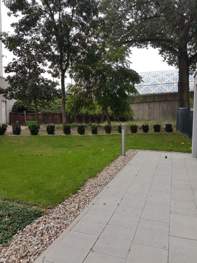 Apartament Towarowa 37 พอซนาน ภายนอก รูปภาพ
